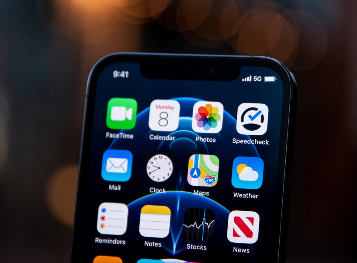 宾川苹果手机维修分享为什么 iPhone 12 在冬季会自动关机 